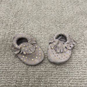 Bird Rock Baby gray and gold polka dot moccasins
